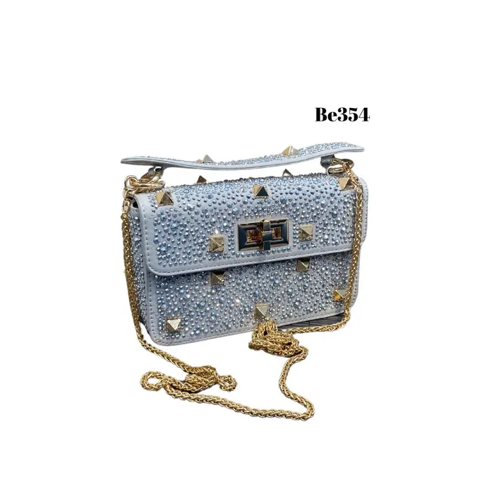 Bolso plateado apliques brillantes detalles cadena dorada BE354